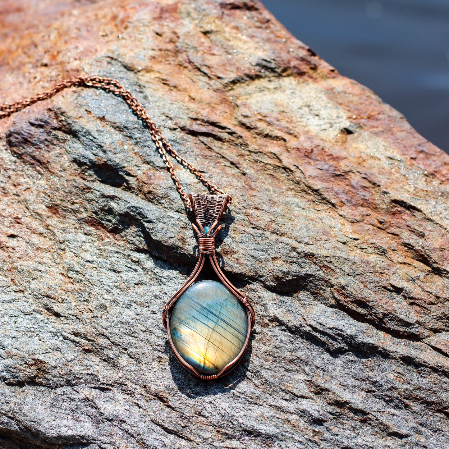 FLASHY Labradorite & Blue Apatite Necklace (Aged Copper)