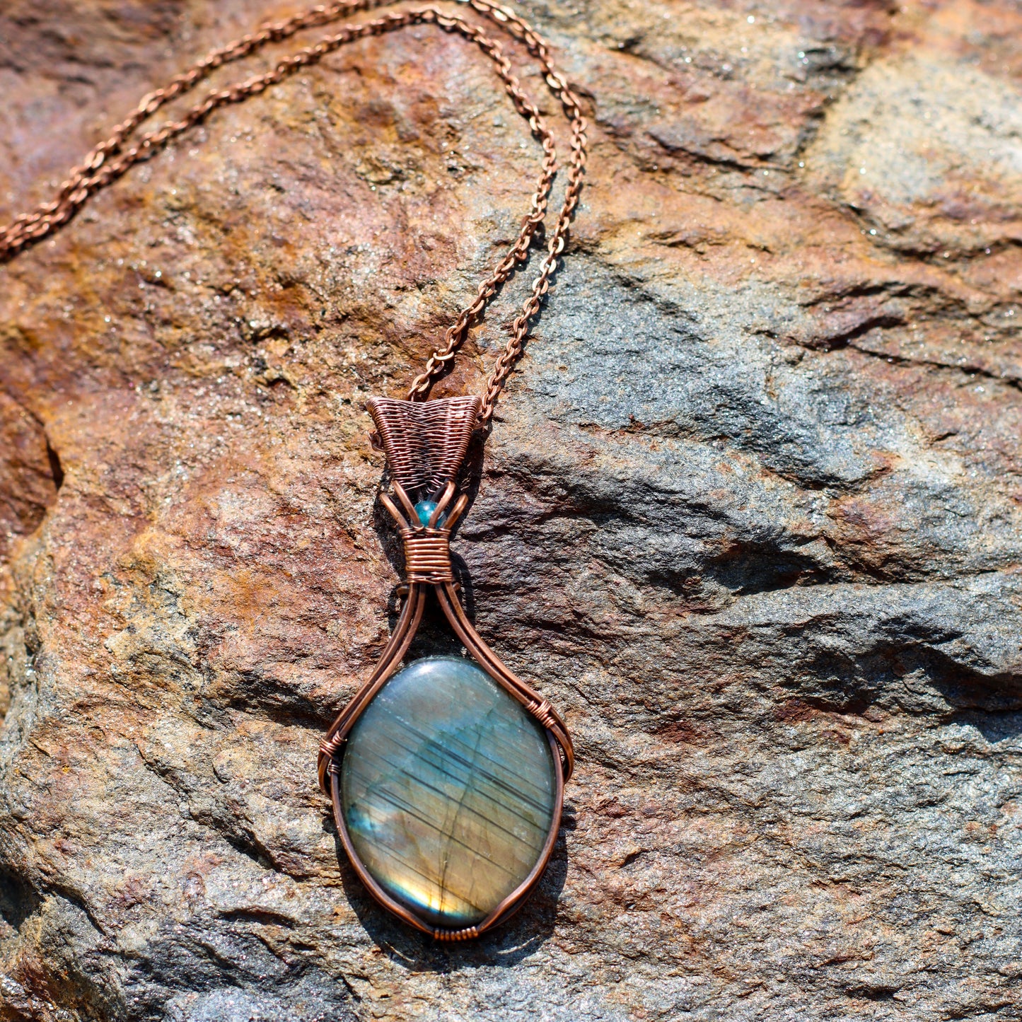 FLASHY Labradorite & Blue Apatite Necklace (Aged Copper)