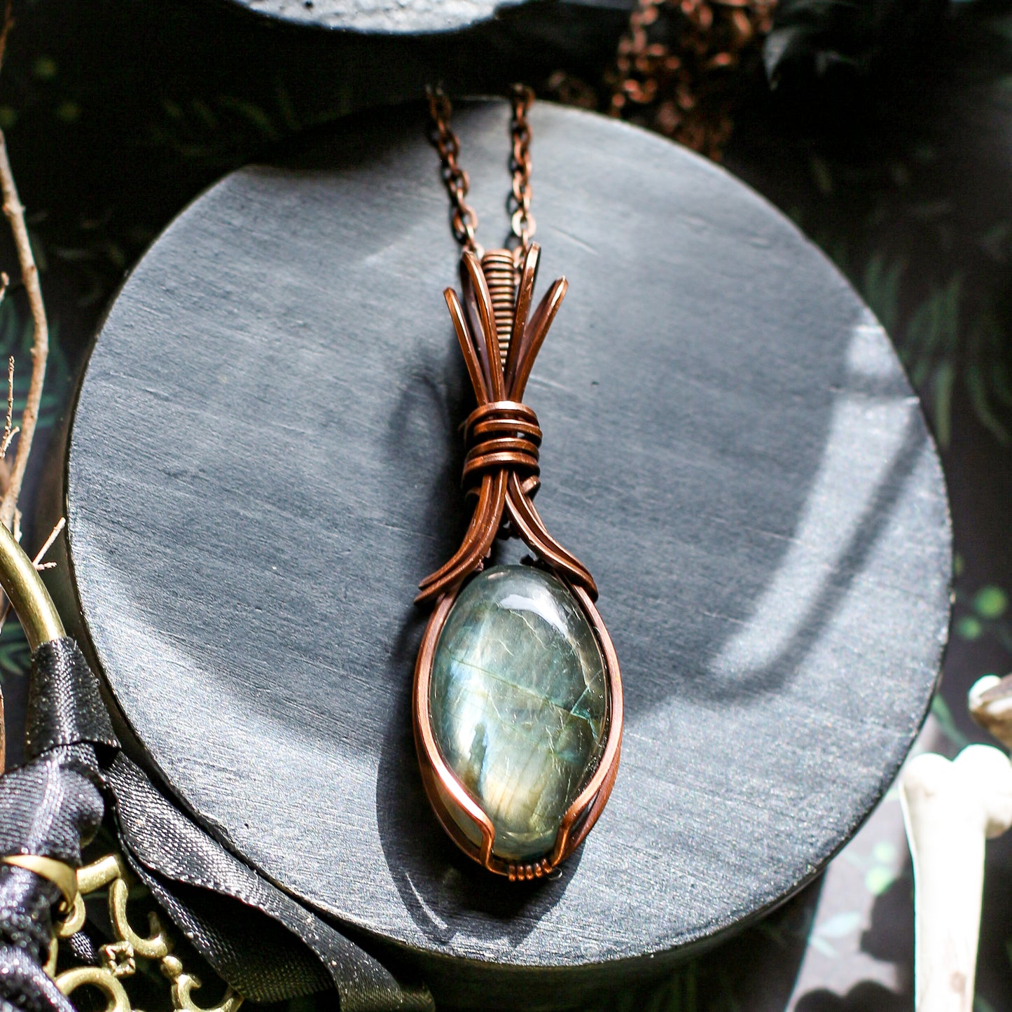FLASHY Labradorite & Aged Copper Necklace