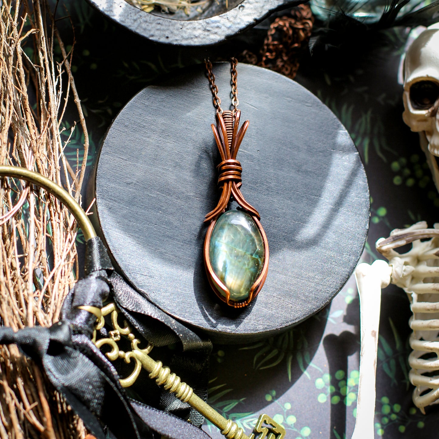 FLASHY Labradorite & Aged Copper Necklace