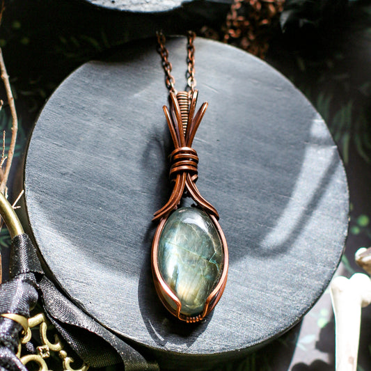 FLASHY Labradorite & Aged Copper Necklace