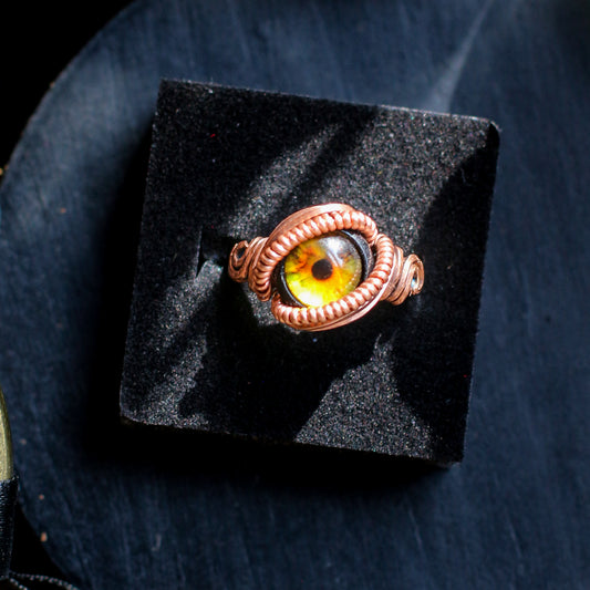 Hazel Green/Brown Eyeball Ring (SIZE 6)