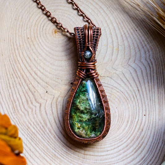 HIGH QUALITY Green Garden "Ghost" Quartz & Aged Copper Necklace