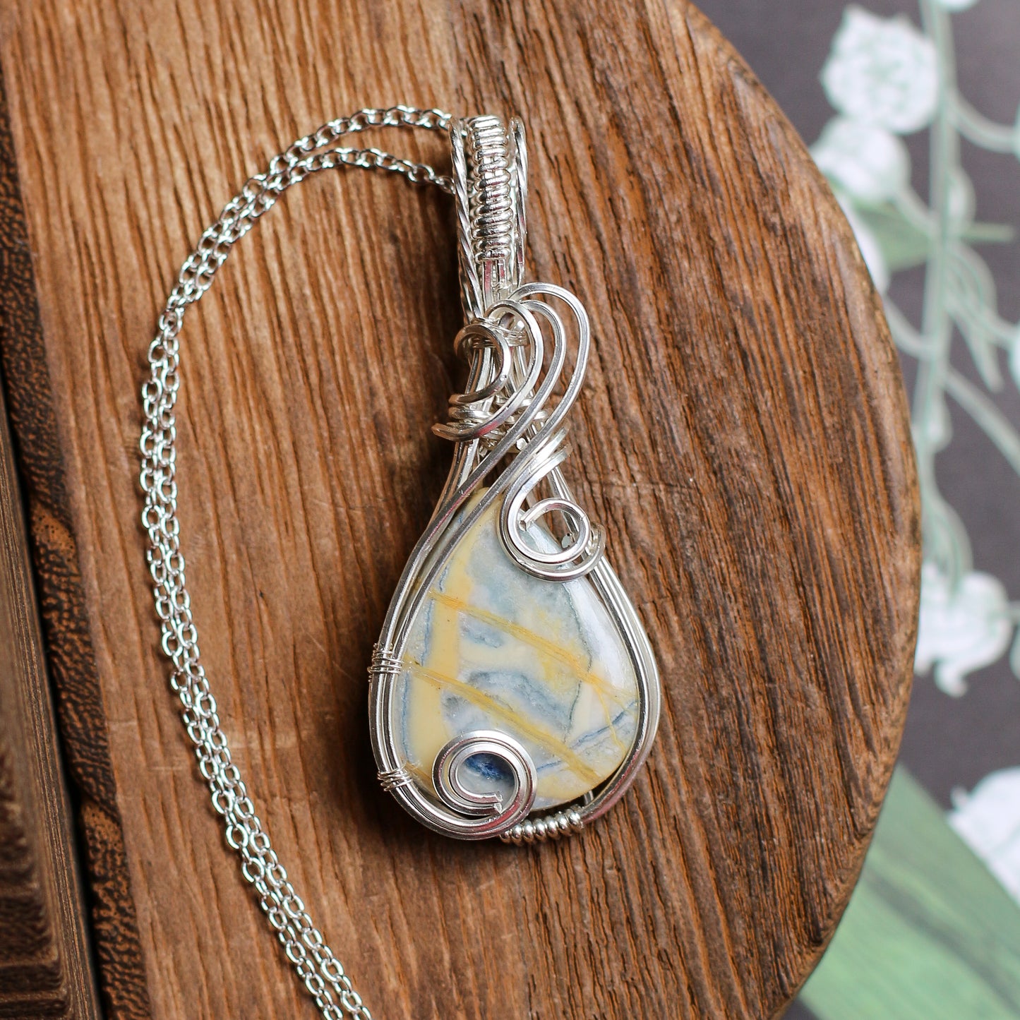 Scheelite & Sterling Silver Necklace
