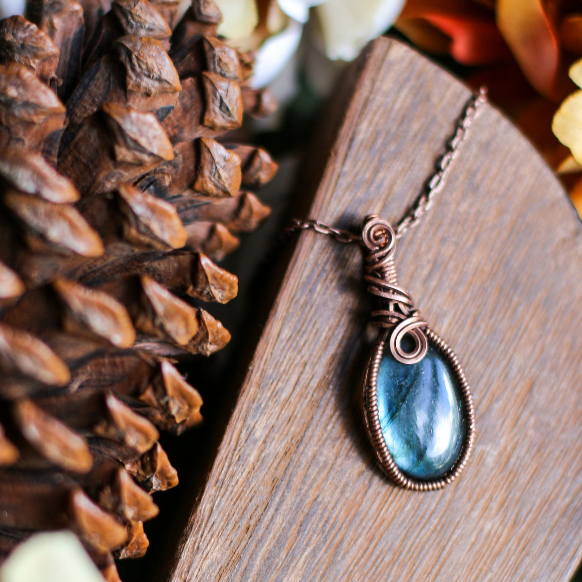 FLASHY Small Labradorite & Aged Copper Necklace